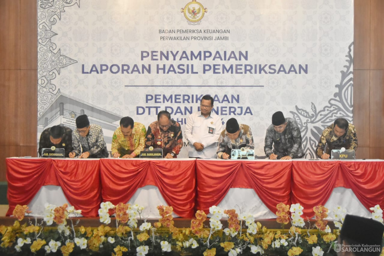 23 Desember 2024 - Penyampaian Hasil Pemeriksaan Dengan Tujuan Tertentu dan Kinerja Tahun Anggaran 2024, Bertempat di Kantor BPK Perwakilan Jambi