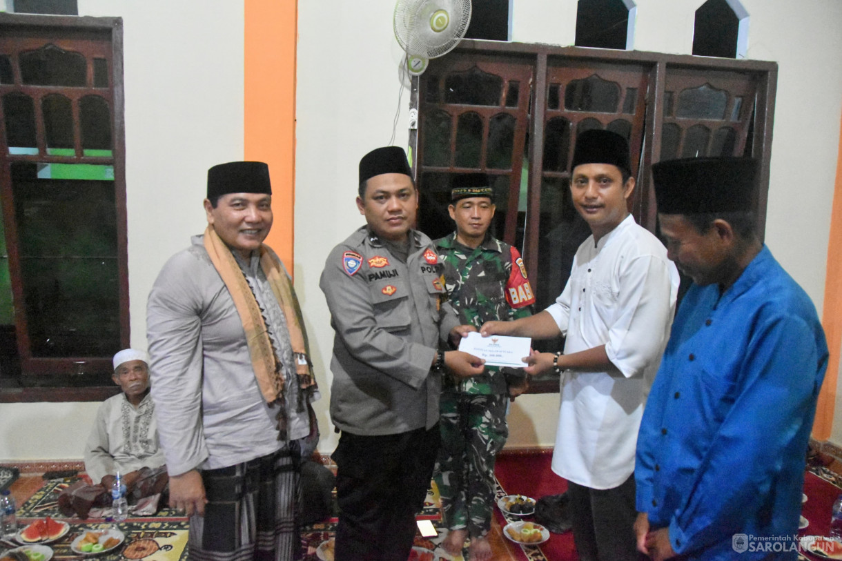 19 Maret 2024 - Buka Bersama Di Rumah Dinas Camat Singkut, Dilanjutkan Safari Ramadan Di Masjid Daruttaubah Desa Bukit Murau Kecamatan Singkut