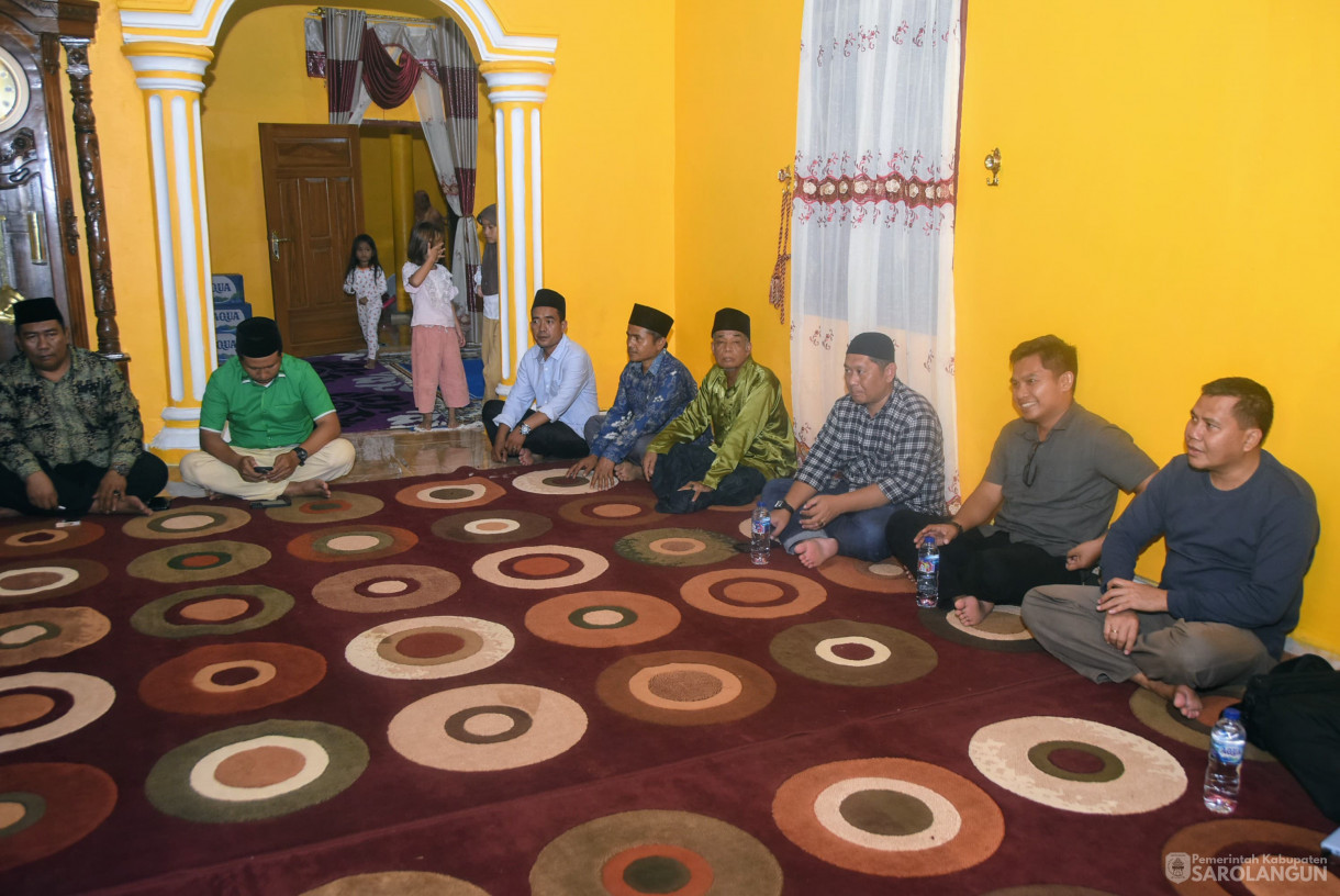 10 Mei 2025 -&nbsp;Penyambutan Bupati Sarolangun Beserta Rombongan Oleh Warga Desa Padang Jering Kecamatan Batang Asai