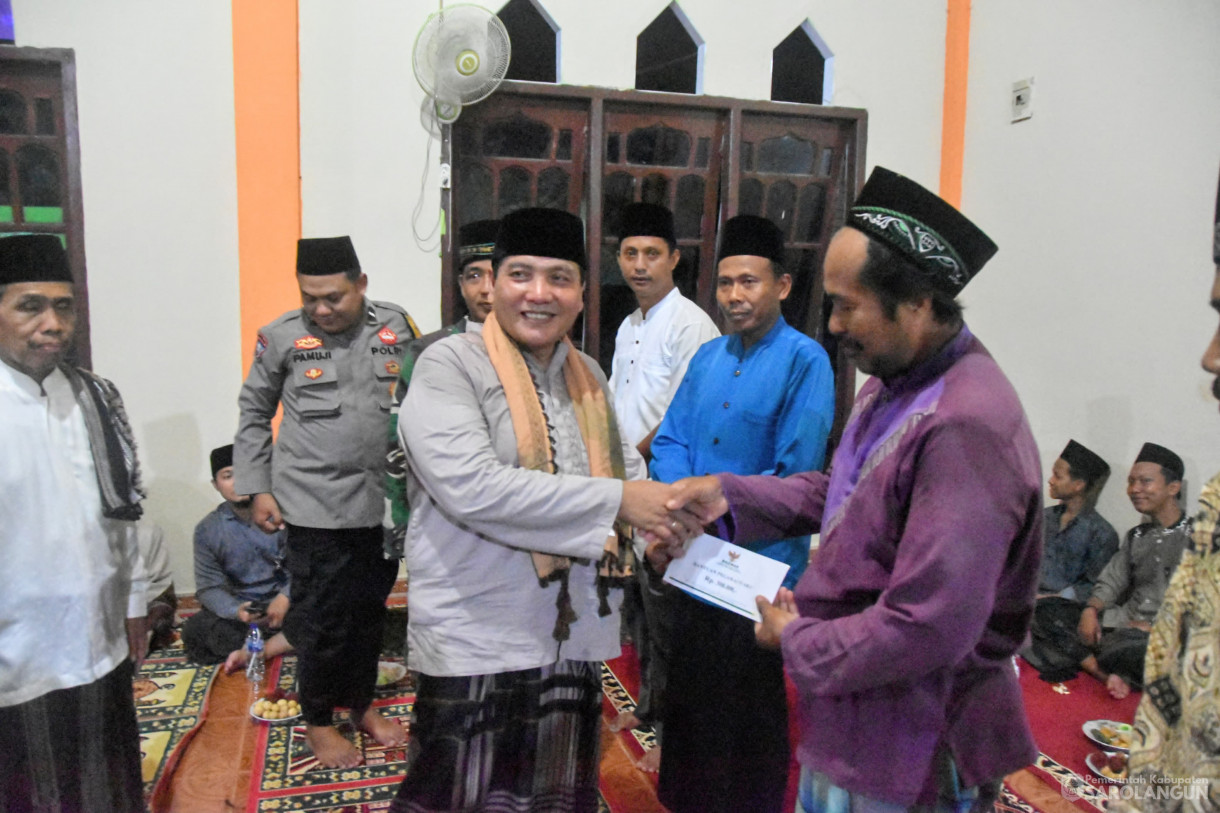 19 Maret 2024 - Buka Bersama Di Rumah Dinas Camat Singkut, Dilanjutkan Safari Ramadan Di Masjid Daruttaubah Desa Bukit Murau Kecamatan Singkut