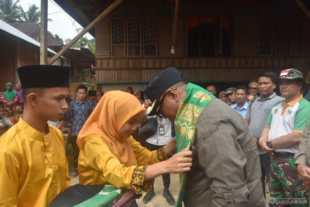 17 November 2024 - Kunjungan Kerja dan Penyerahan Bantuan di Desa Sungai Geradak Kecamatan Batang Asai