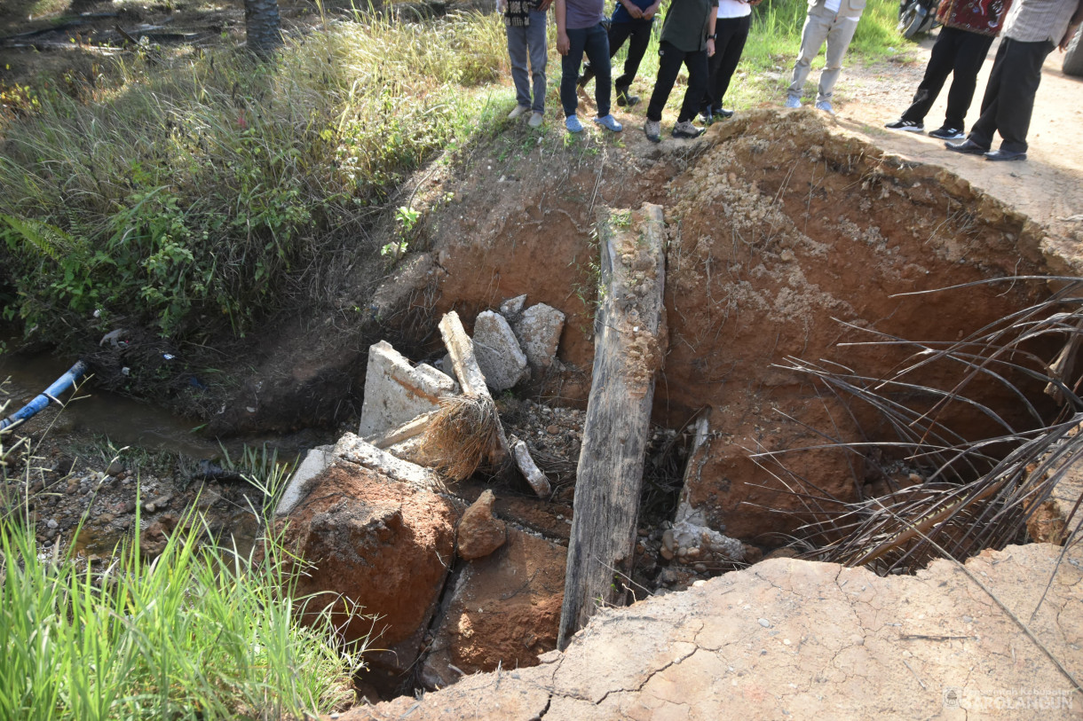 4 Februari 2024 - Meninjau Jalan Rusak Di Desa Bukit Suban Kecamatan Air Hitam