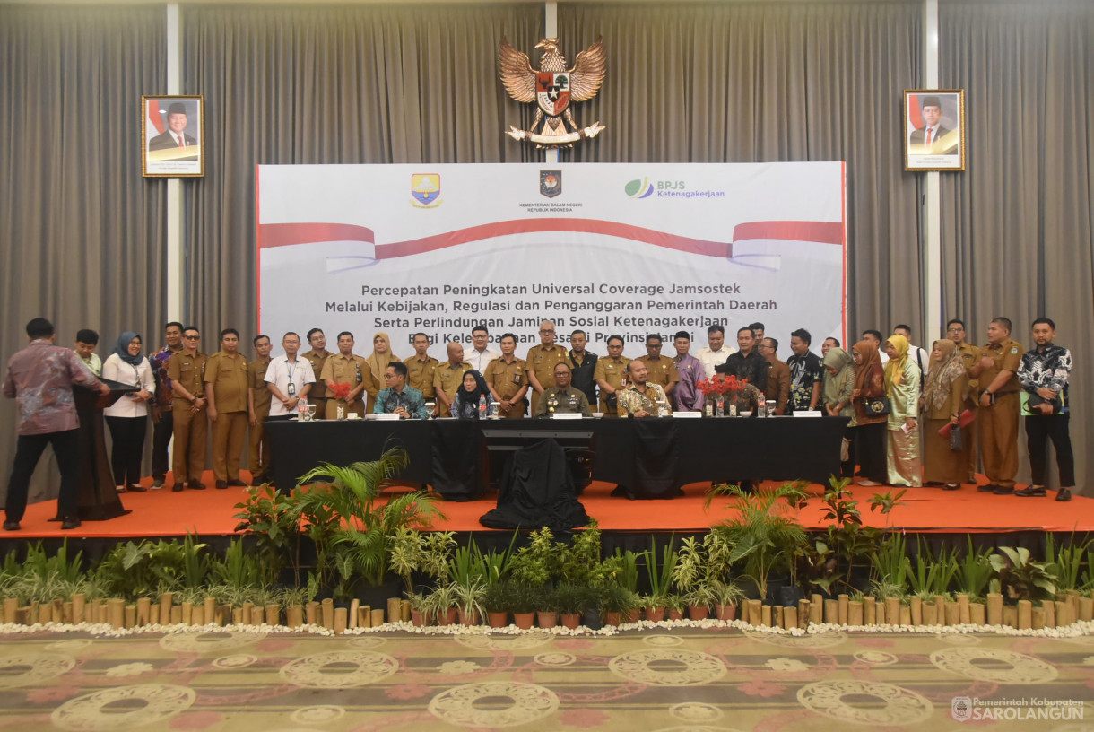 2 Desember 2024 - Kegiatan Perlindungan Jaminan Sosial Ketenagakerjaan Melalui Program Penganggaran APBD di Provinsi Jambi, Bertempat di Aula Swissbell Hotel Kota