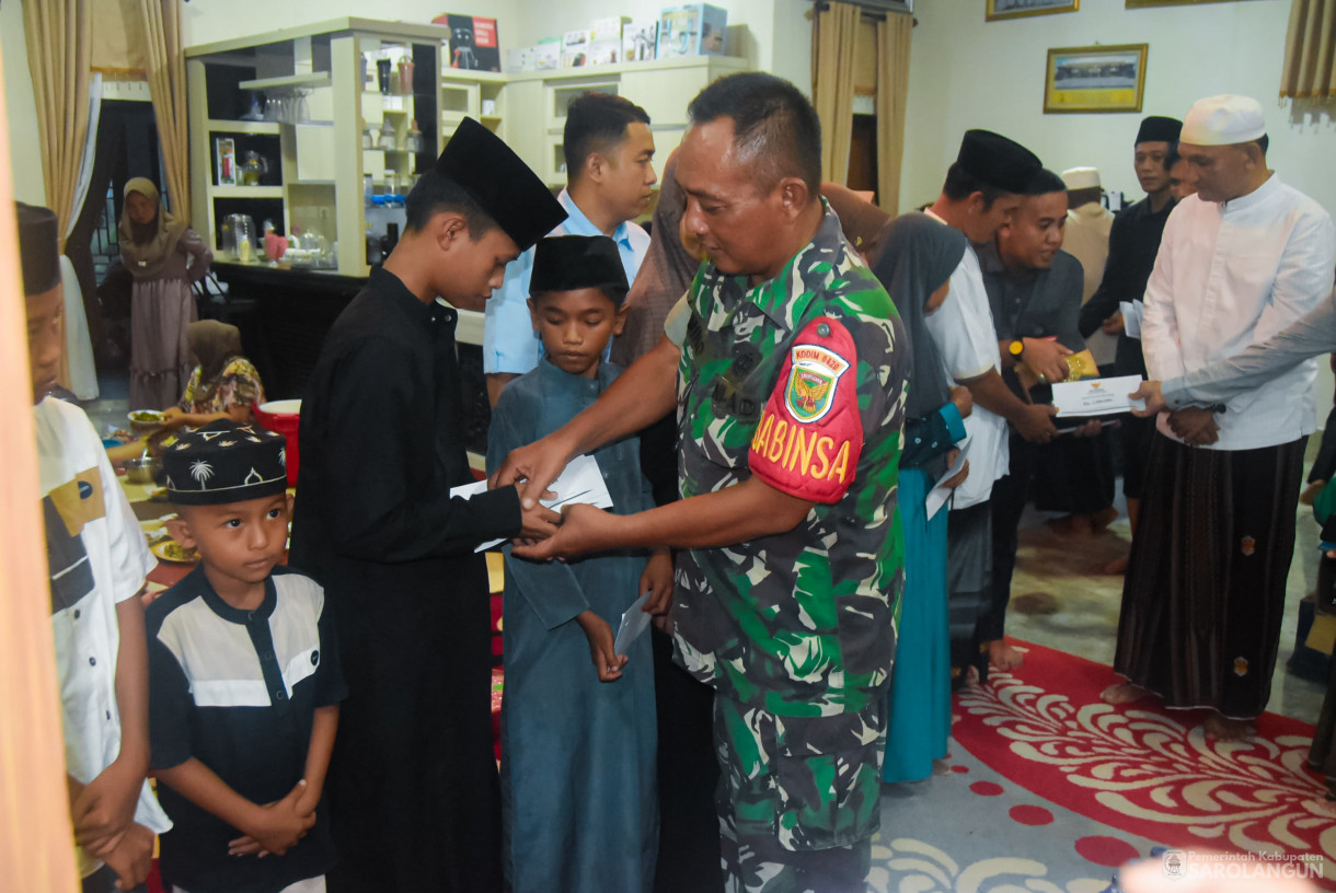 25 Maret 2025 -&nbsp;Buka Bersama Di Kediaman Anggota DPRD Dapil IV Bapak H. Tabroni, Dilanjutkan Safari Ramadhan di Masjid Al Muhajirin Desa Pekan Gedang Kecamatan Batang Asai