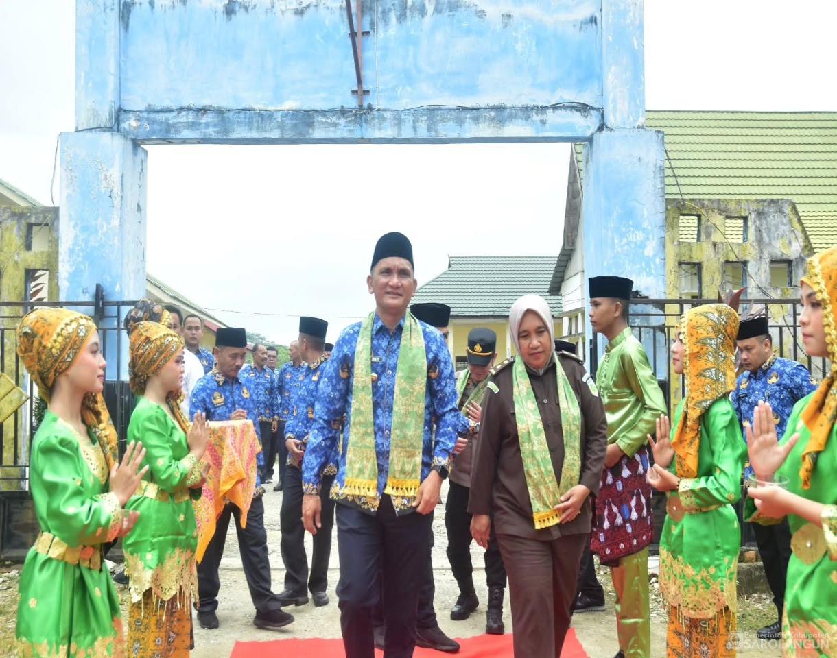 17 Juni 2026 Bupati Sarolangun Menghadiri Acara Launching Sistem Penerima Murid Baru&nbsp; Tahun ajaran 2026 2027 di SMPN 36 Sarolangun
