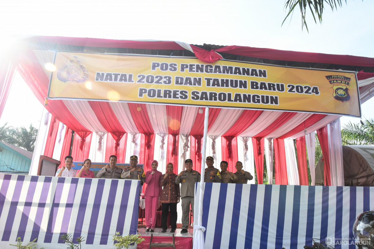 23 Desember 2023 - Meninjau Pos Pengamanan Natal Dan Tahun Baru Di Kecamatan Singkut Dan Kecamatan Sarolangun