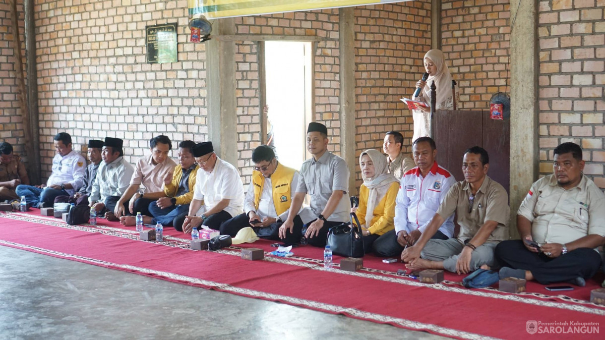 6 Mei 2026 Wakil Bupati Sarolangun menghadiri Syukuran dan Silaturahmi Bersama Drs. H. Cek Endra Di Dusun Sialang Batuah Desa Guruh Baru Kec. Mandiangin Timur