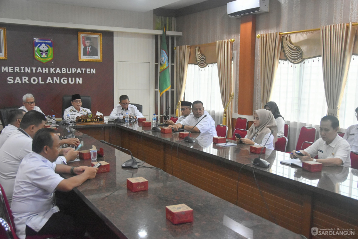 28 Februari 2024 - Rapat Pembangunan Zona Integritas Di Ruang Pola Utama Kantor Bupati Sarolangun