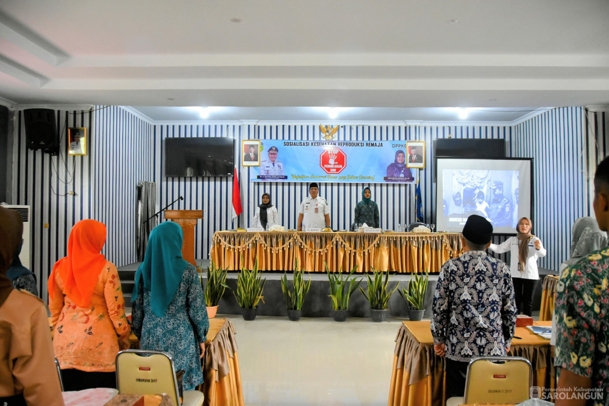 13 Desember 2023 - Sosialisasi Kesehatan Reproduksi Remaja Stop Pernikahan Dini Di Aula Diknas Sarolangun