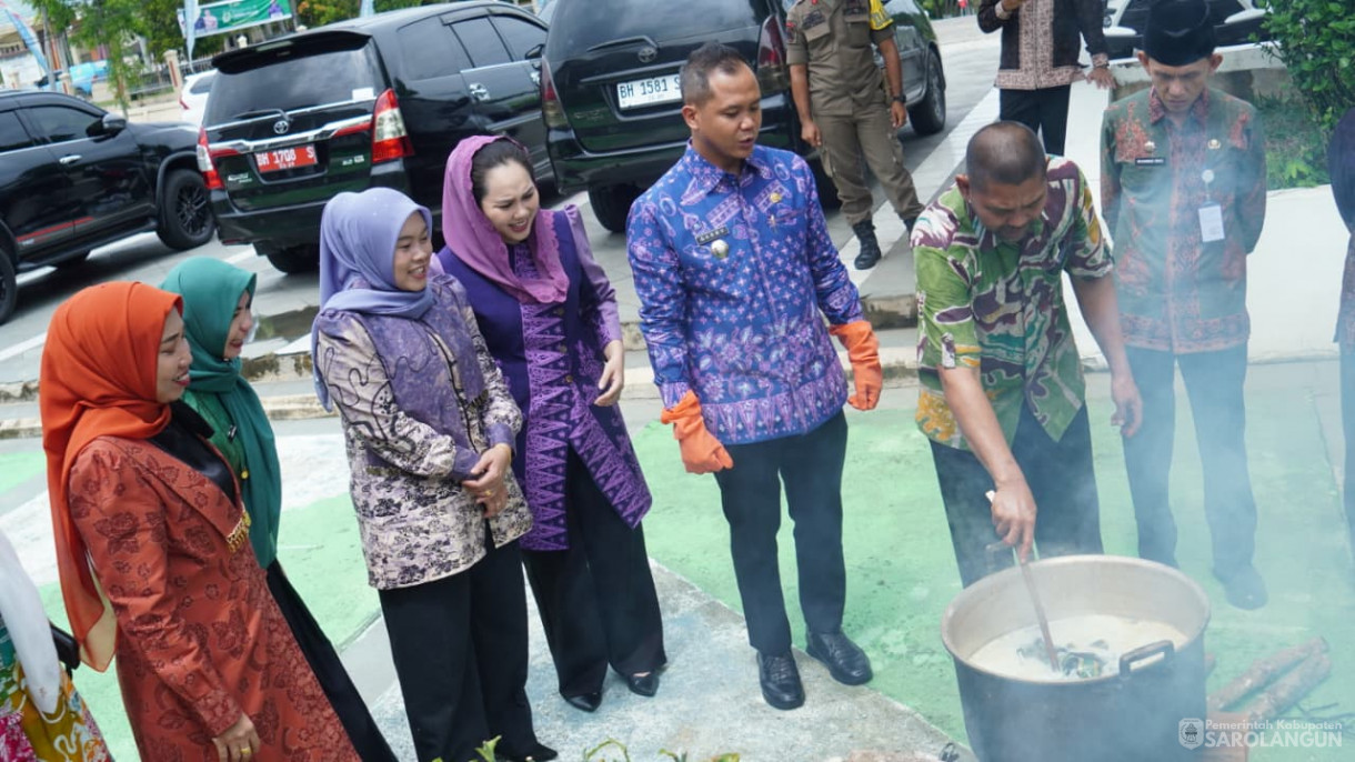 9 Oktober 2025&nbsp; Memperingatan Hari Batik Nasional Bertempat di lapangan gunung kembang kabupaten Sarolangun