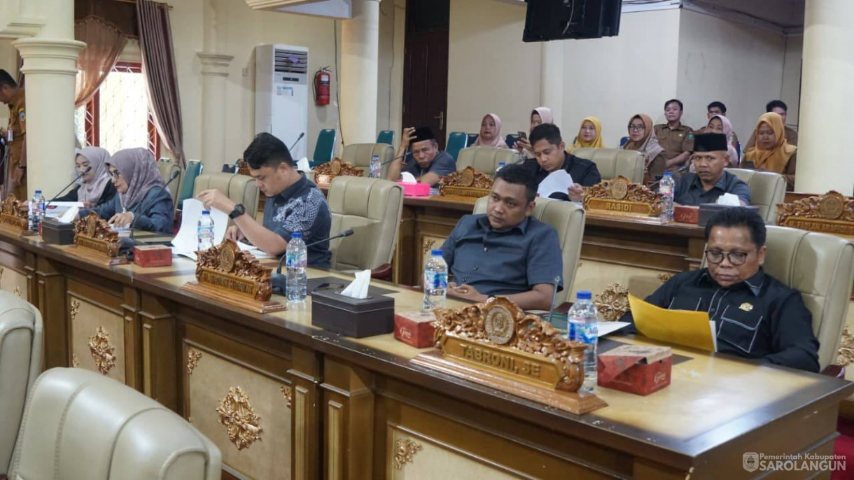 13 April 2026 Rapat Paripurna DPRD Tingkat I Tahap 2 Dalam Rangka Penyampaian Pandangan Umum Fraksi Fraksi DPRD terhadap Laporan Keterangan Pertanggungjawaban Bupati Sarolangun Tahun 2025