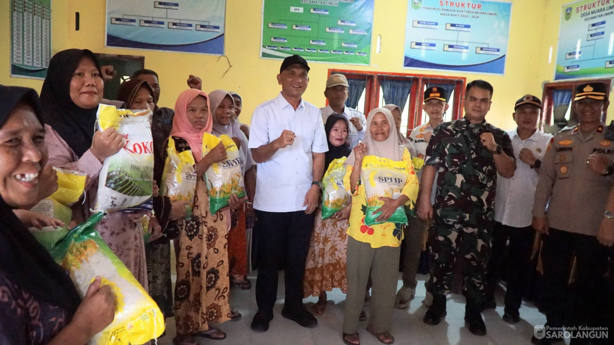 6 Mei 2026 Penyerahan bantuan masyarakat terdampak Banjir di Desa Pulau Pandan dan Desa Muaro Limun