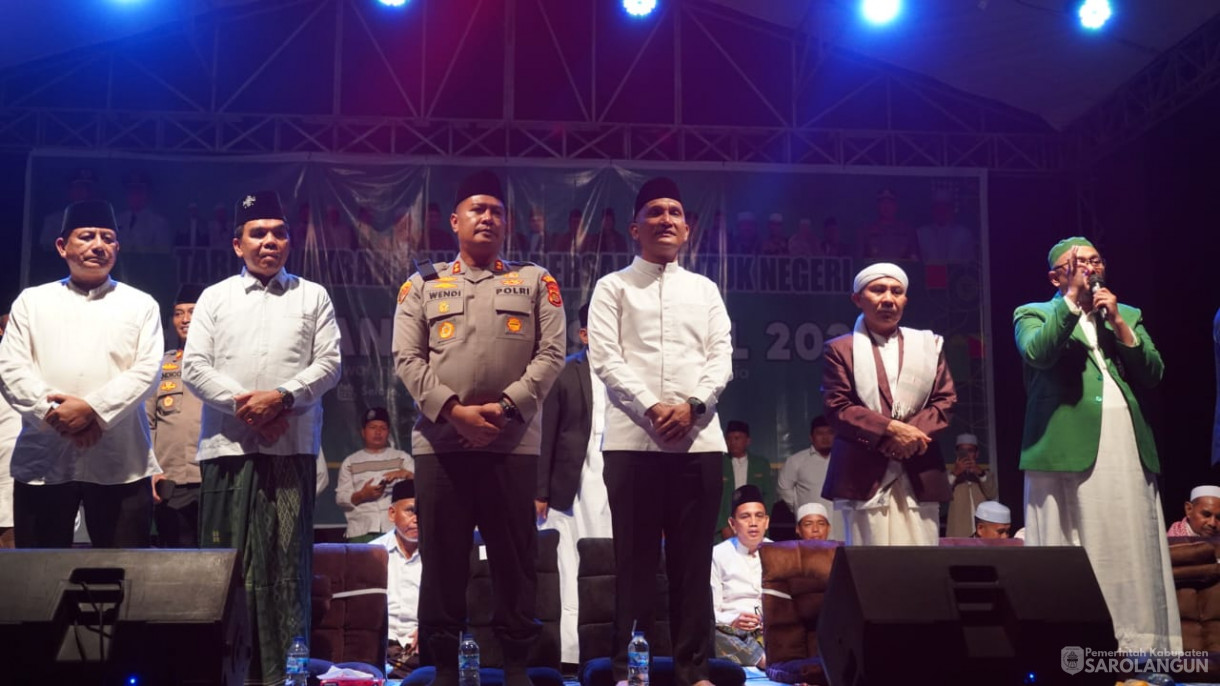21 Oktober 2025&nbsp; Istighosah dan Tabligh Akbar Dalam Rangka Peringatan Hari Santri Nasional Tahun 2025