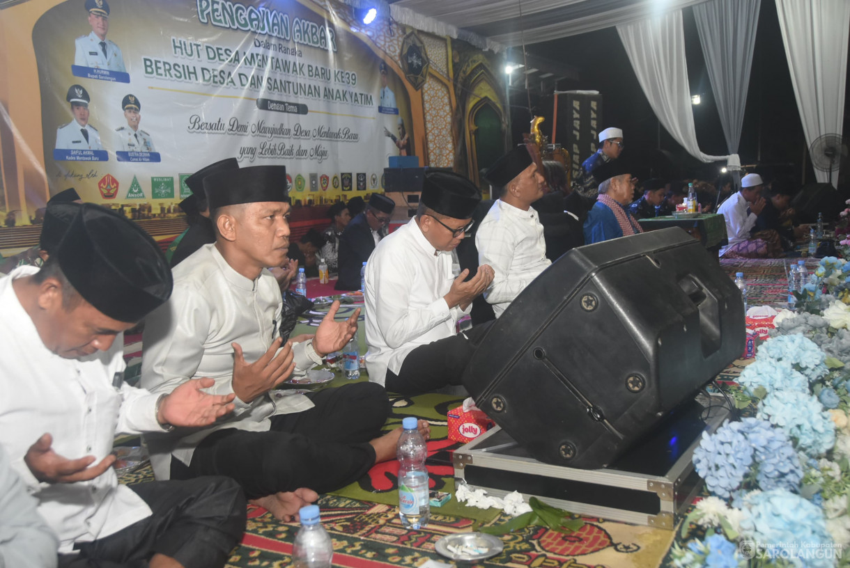 21 Juli 2025 -&nbsp;Pengajian Akbar Dalam Rangka HUT Desa Mentawak Baru ke 39 dan Santunan Anak Yatim