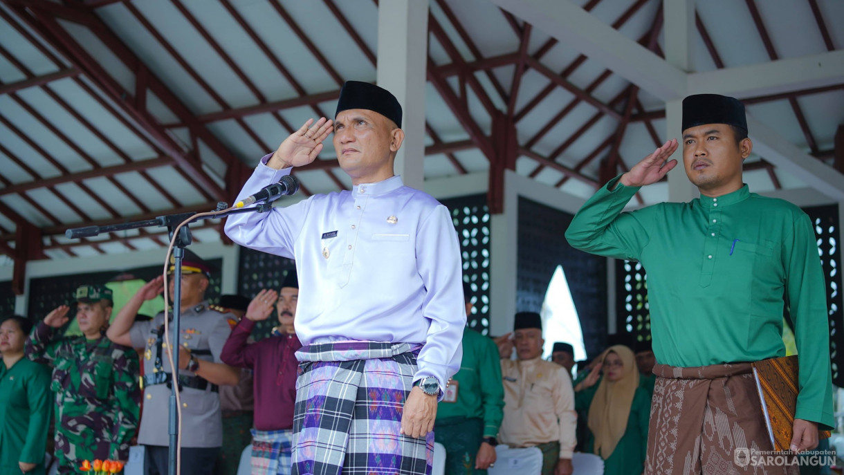 5 Mei 2026 Bupati Sarolangun Pimpin Upacara Peringatan Hari Pendidikan Nasional di Lapangan Gunung Kembang Sarolangun