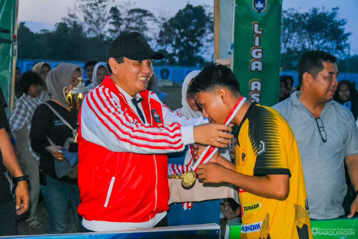 10 September 2023 - Penjabat Bupati Sarolangun Menghadiri Acara Penutupan Liga Askab Sarolangun di Lapangan KONI Sarolangun