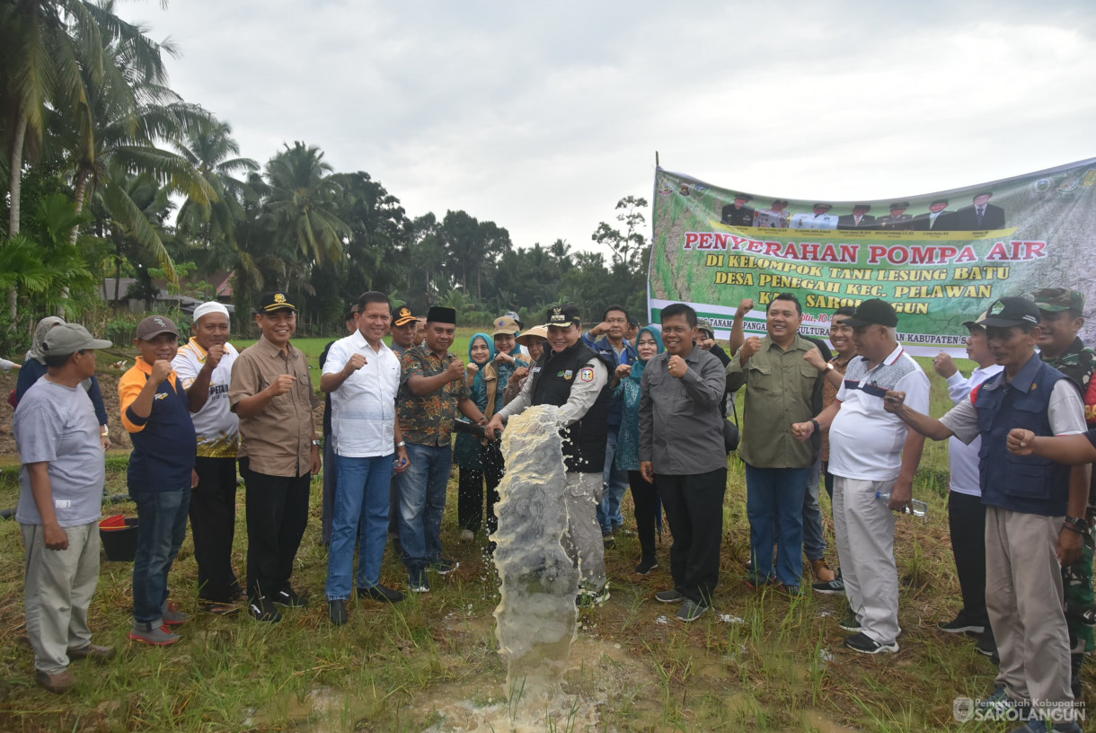 10 Agustus 2024 -&nbsp;Penyerahan Pompa Air di Kelompok Tani Lesung Batu, Bertempat di Desa Panegah Kecamatan Pelawan