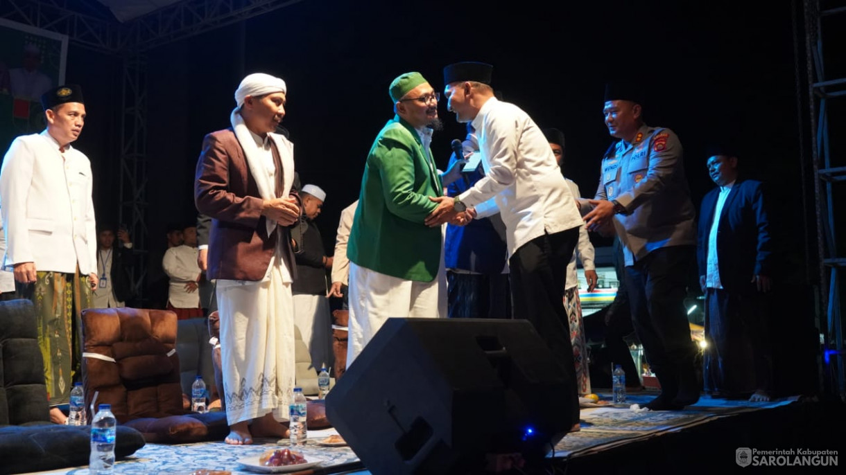 21 Oktober 2025&nbsp; Istighosah dan Tabligh Akbar Dalam Rangka Peringatan Hari Santri Nasional Tahun 2025