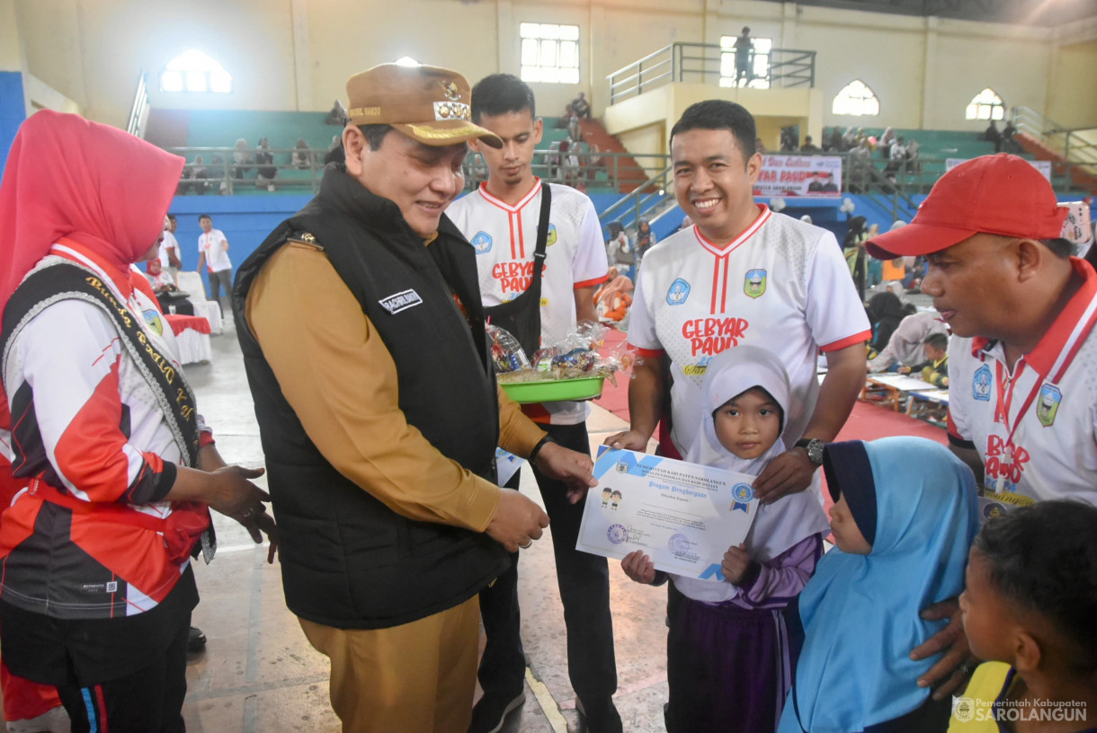 20 Agustus 2024 -&nbsp;Gebyar Bunda PAUD 2024 Dalam Rangka Memperingati Hari Anak Nasional Ke 40 Dan HUT RI Ke 79 Bertempat di Lapangan Tenis Indoor GOR Sarolangun