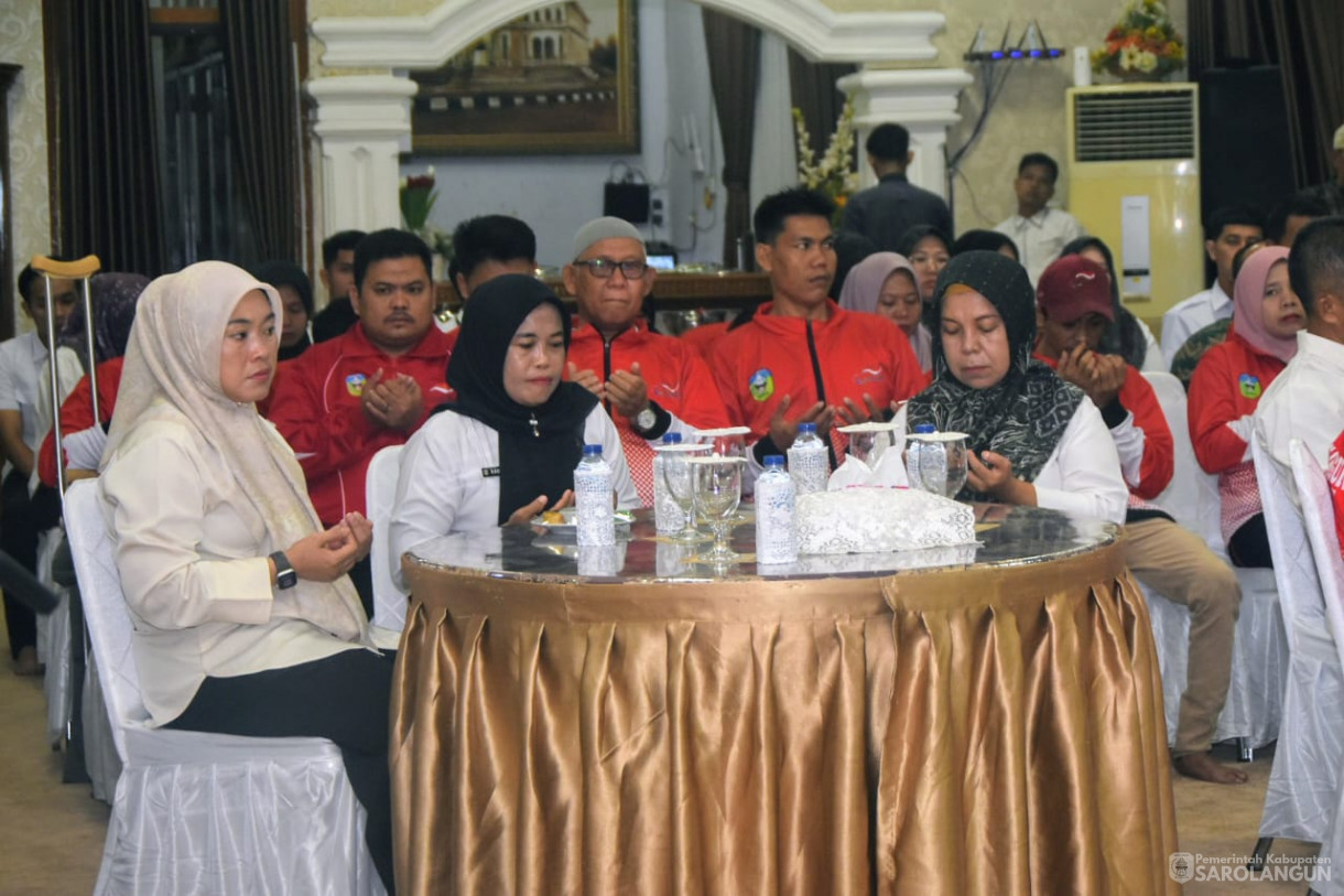 18 Juni 2025 - Penyerahan Bonus Secara Simbolis Kepada Atlet Berprestasi dan Pelatih Pasca Pekan Paralimpik Provinsi&nbsp;