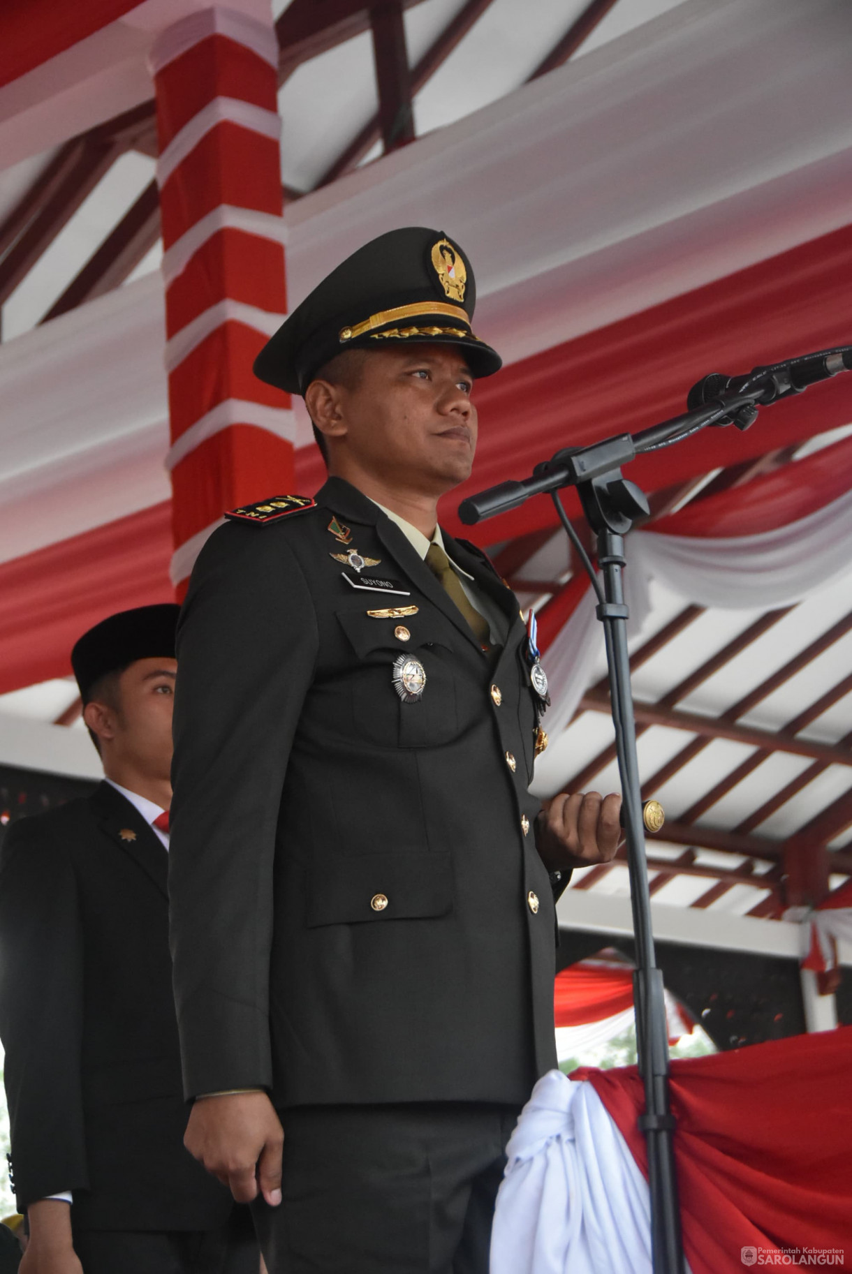 17 Agustus 2024 -&nbsp;Upacara Penurunan Bendera Merah Putih Dalam Rangka HUT RI Ke 79, Bertempat di Lapangan Gunung Kembang Sarolangun
