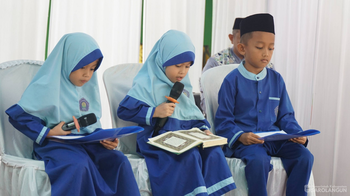 10 Februari 2026 Berbagi Sembako Ramadhan oleh Persatuan Keluarga Besar Kampar Sarolangun bertempat di Madrasah Al Mukarramah Sarolangun