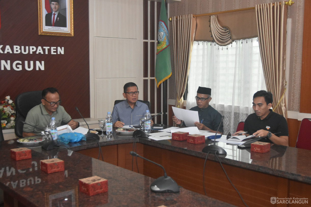 25 Juli 2025 - Zoom Meeting Audiensi dengan Dirjen Perimbangan dan Keuangan Daerah Kemenkeu RI di Ruang Pola Utama Kantor Bupati Sarolangun
