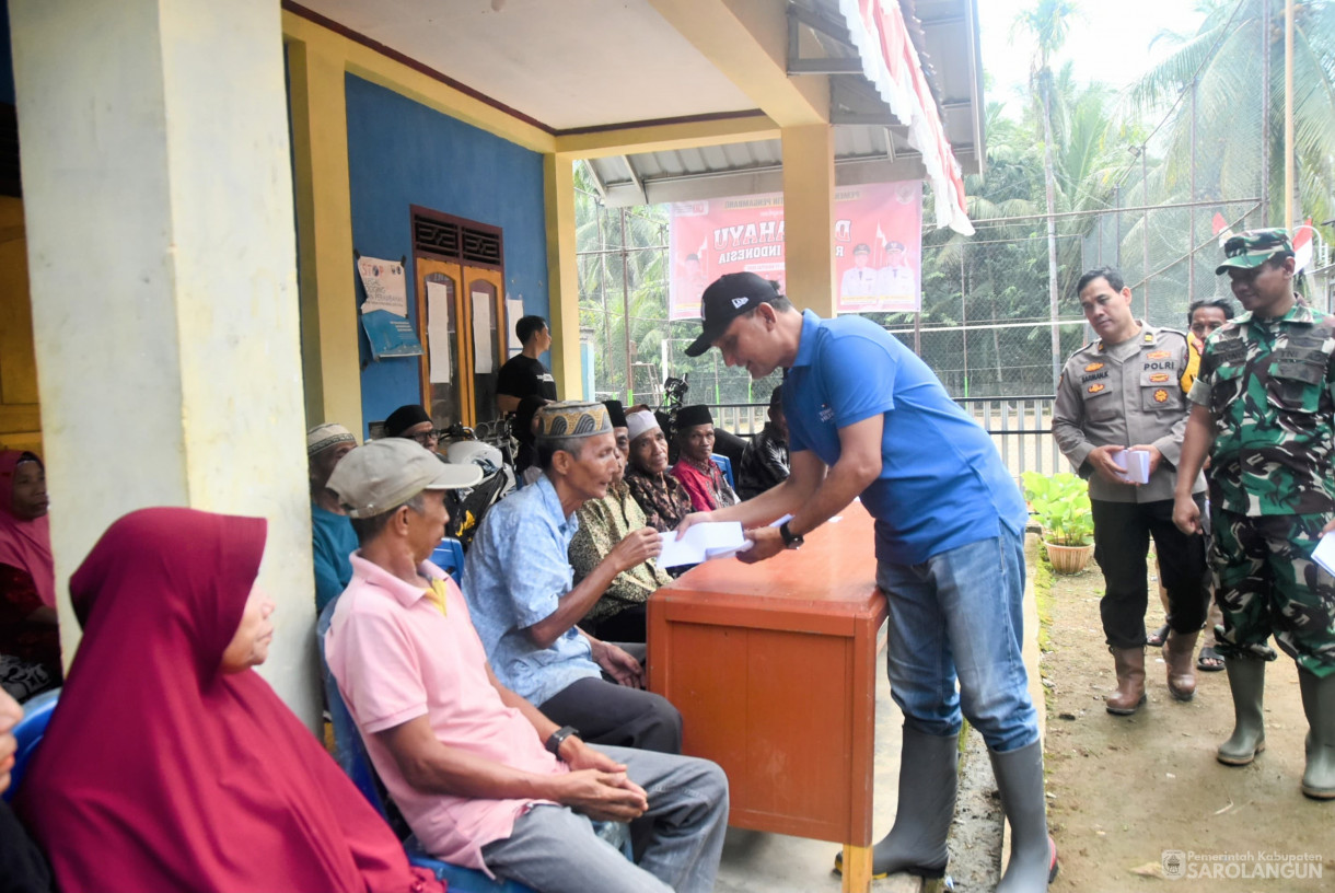9 Agustus 2025 -&nbsp;Penyerahan Bantuan Untuk Fakir Miskin dan Anak Yatim di Desa Bathin Pengambang Kecamatan Batang Asai