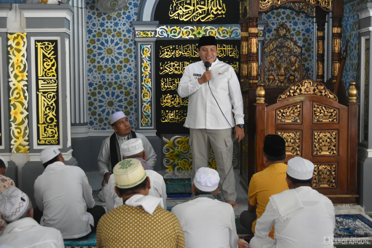 1 Desember 2023 - Melaksanakan Jumat Keliling Dan Penyerahan Bantuan BAZNAS Di Masjid Baiturrahman Desa Sungai Keramat Kecamatan Cermin Nan Gedang