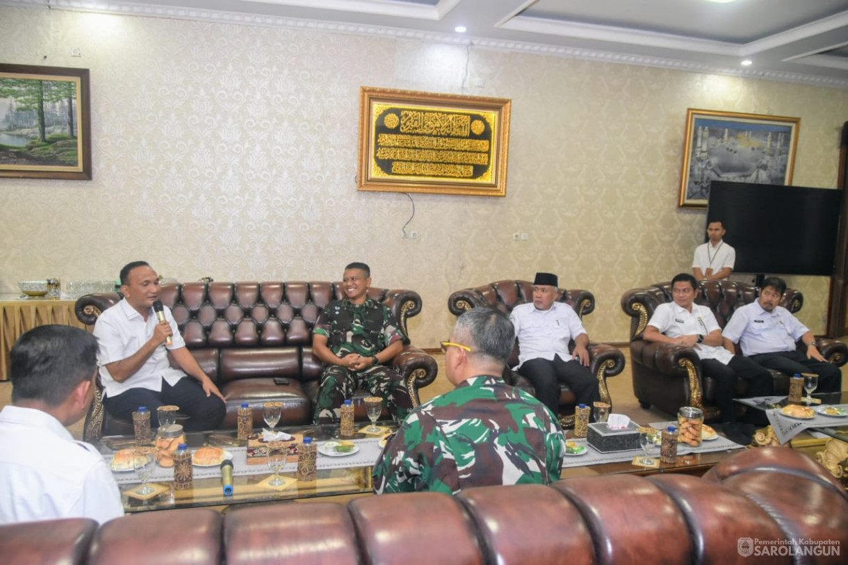 18 Juni 2025 -&nbsp;Penandatanganan MOU Pemerintah Daerah Karyabhakti Batang Asai antara Bupati dengan Dandim