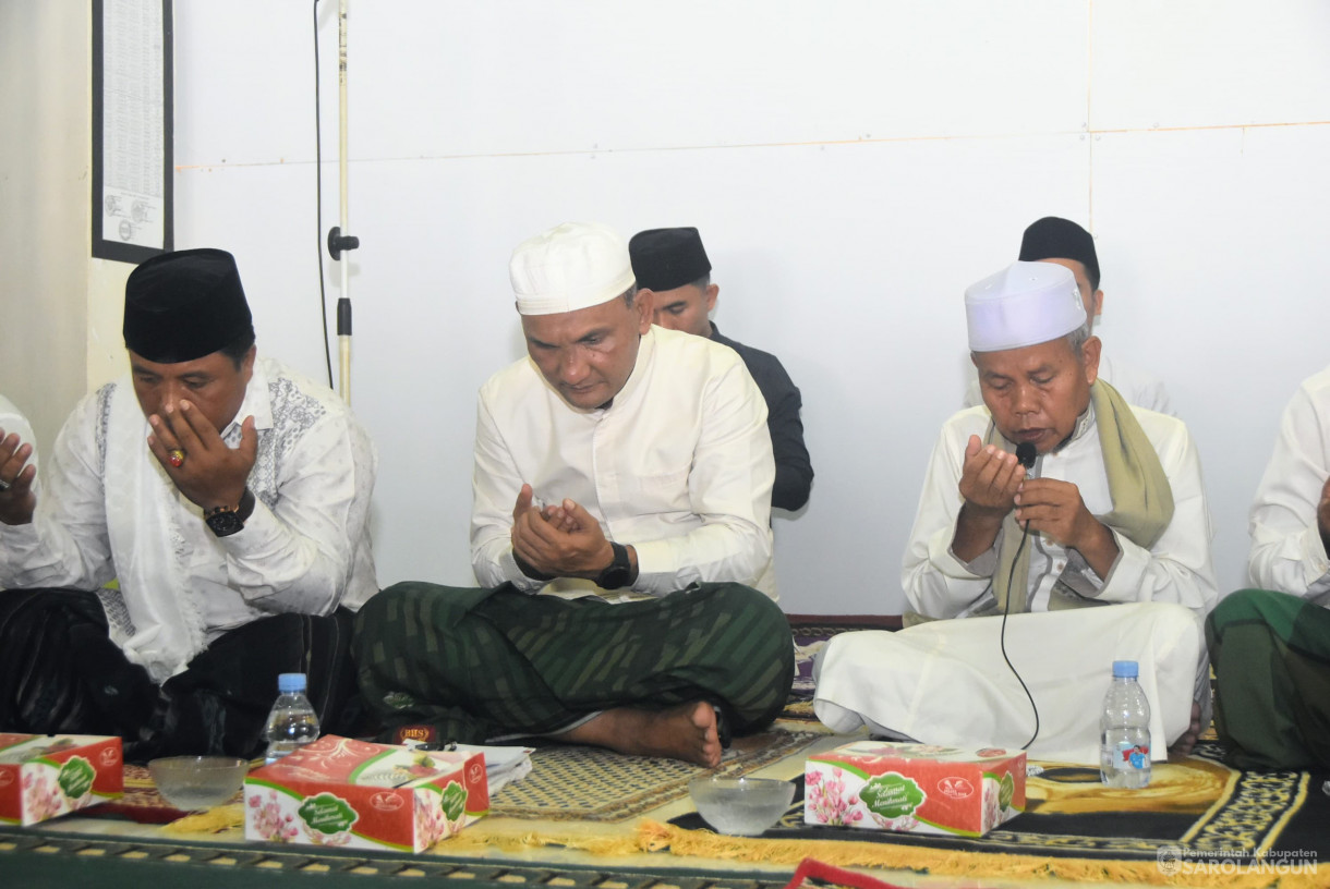 25 Juli 2025 - Sholat Jumat Berjamaah dan Sedekah Turun Betaun Masyarakat Desa Tanjung di Masjid Al Muawwanah Desa Tanjung