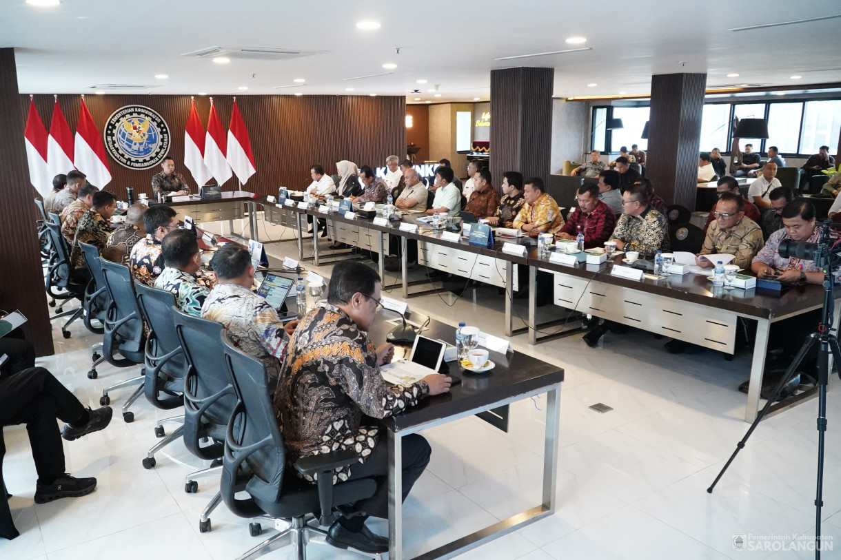 16 Juli 2025 - Bupati H Hurmin Ikut Audiensi Bersama Menteri AHY