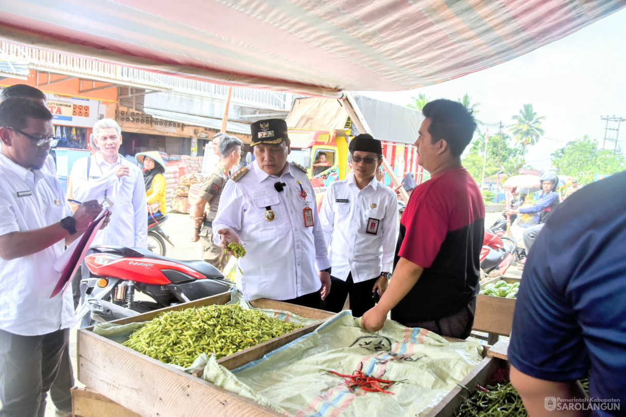 29 Mei 2024 - Launching Kedai Pangan Pemkab Sarolangun Di Ceria Toserba Sarolangun, Gerakan Pasar Murah, Meninjau Harga Bahan Pokok Di Pasar Atas Sarolangun, Meninjau J