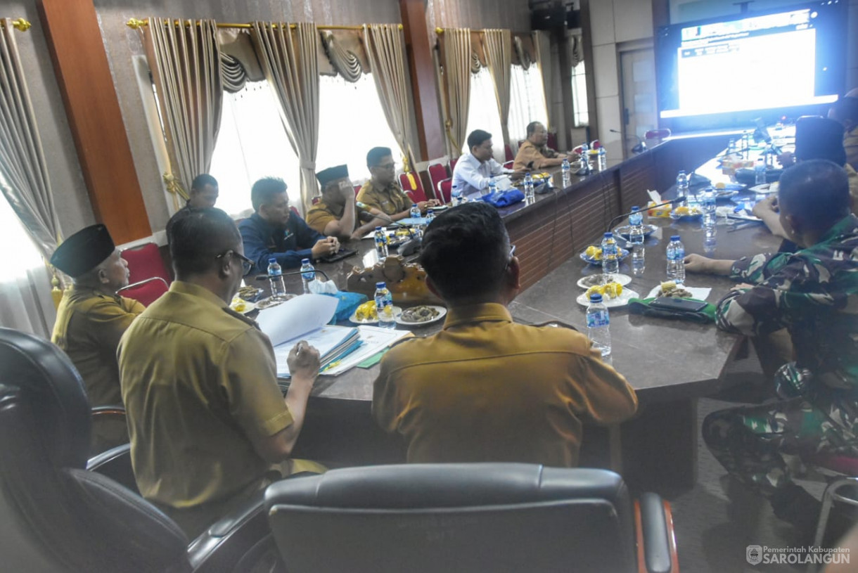 13 Januari 2024 - Rapat TPID Via Zoom Meeting, Bertempat di Ruang Pola Utama Kantor Bupati Sarolangun