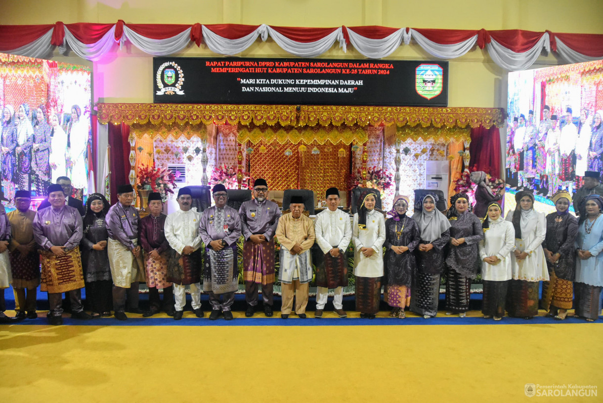 15 Oktober 2024 - Rapat Paripurna HUT Sarolangun Ke 25, Bertempat di Gedung DPRD Kabupaten Sarolangun