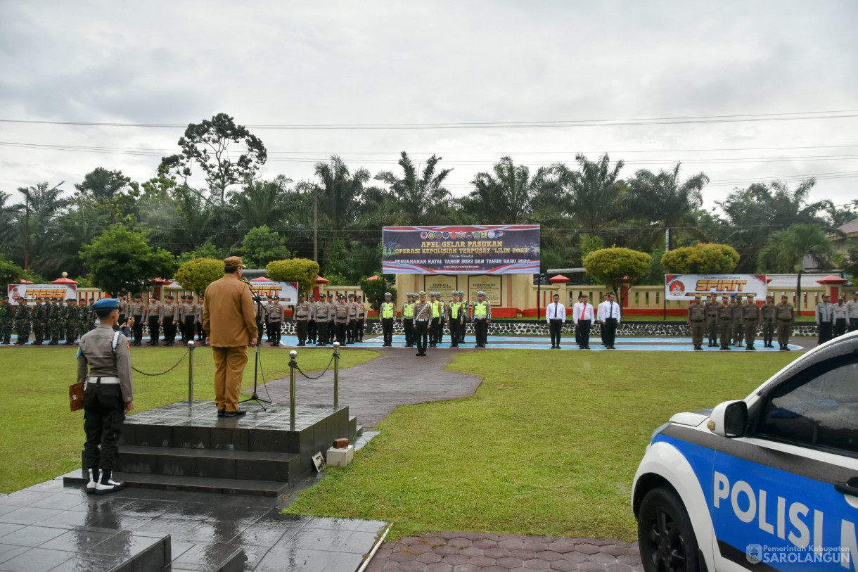 21 Desember 2023 - Apel Gelar Pasukan Operasi Kepolisian Terpusat Lilin 2023 Dalam Rangka Pengamanan Natal Tahun 2023 Dan Tahun Baru 2024