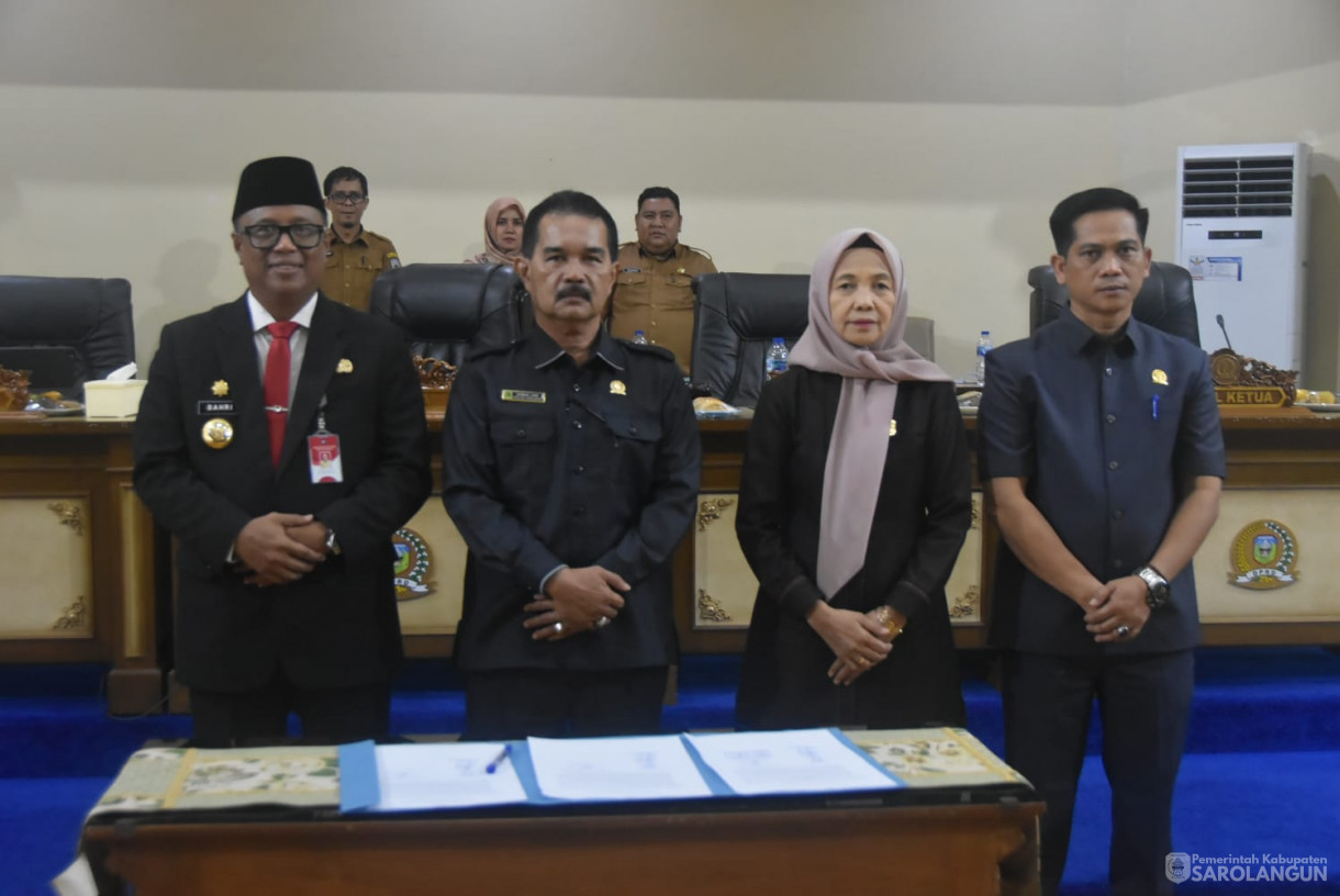 26 November 2024 - Rapat Paripurna Tingkat I Tahap 3, Tingkat II Bertempat di Gedung DPRD Sarolangun