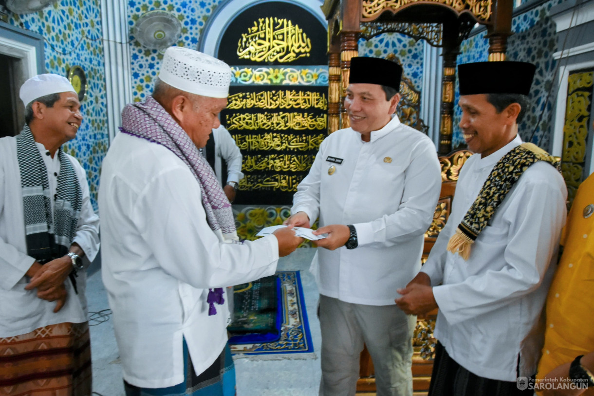 1 Desember 2023 - Melaksanakan Jumat Keliling Dan Penyerahan Bantuan BAZNAS Di Masjid Baiturrahman Desa Sungai Keramat Kecamatan Cermin Nan Gedang