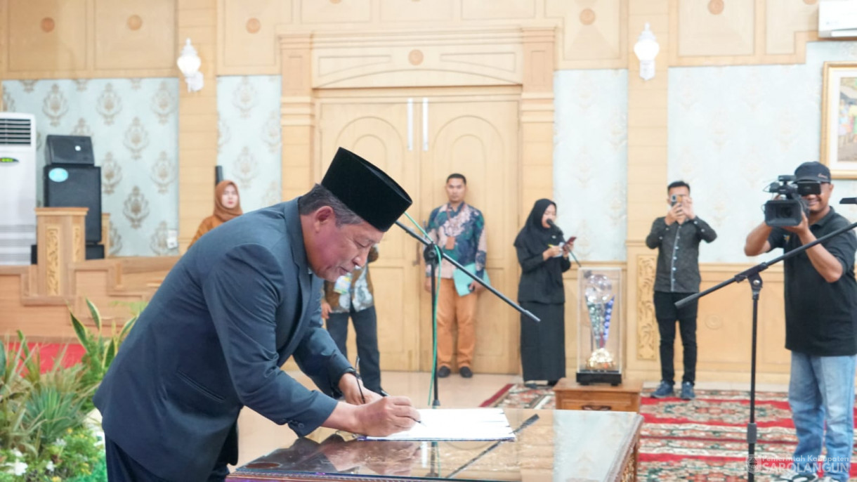 PJ Bupati Sarolangun Bachril Bakri Hadiri Malam Taaruf dan Pelantikan Dewan Hakim MTQ Provinsi Jambi