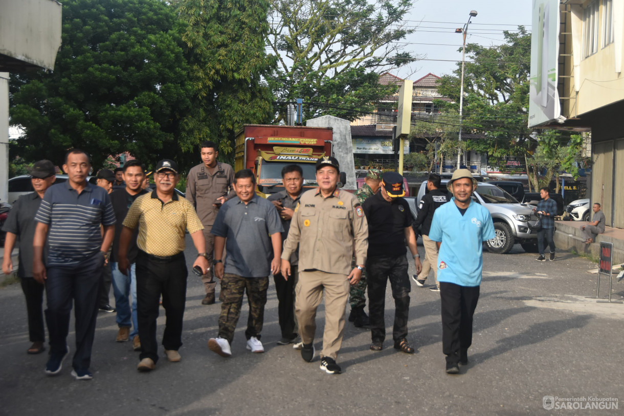 15 Juni 2024 - Sidak Pasar Dalam Rangka Mengecek Harga Dan Ketersediaan Bahan Pokok Mebjelang Hari Raya Idul Adha Di Pasar Atas Sarolangun