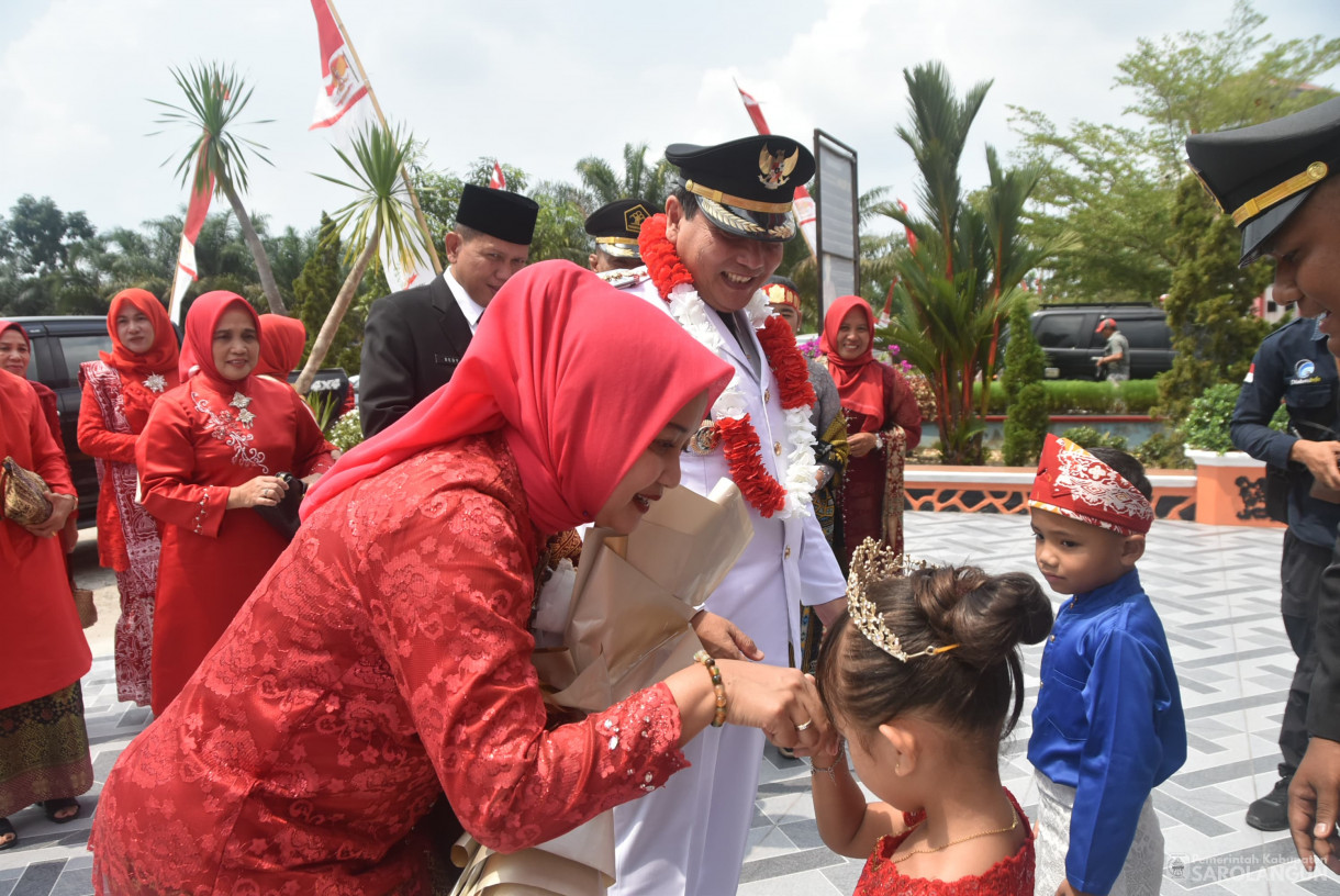 17 Agustus 2024 -&nbsp;Penyerahan Remisi Umum Bagi Narapidana dan Pengurangan Masa Pidana Umum, Bertempat di Lapan Kelas IIB Sarolangun