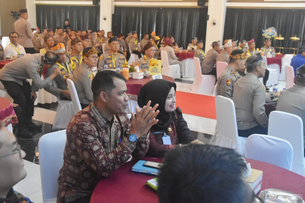 12 Desember 2024 - Rakorbin SDM dan PNS Polri Polda Jambi Tahun Anggaran 2024, Bertempat di Lantai III Siginjai Polda Jambi