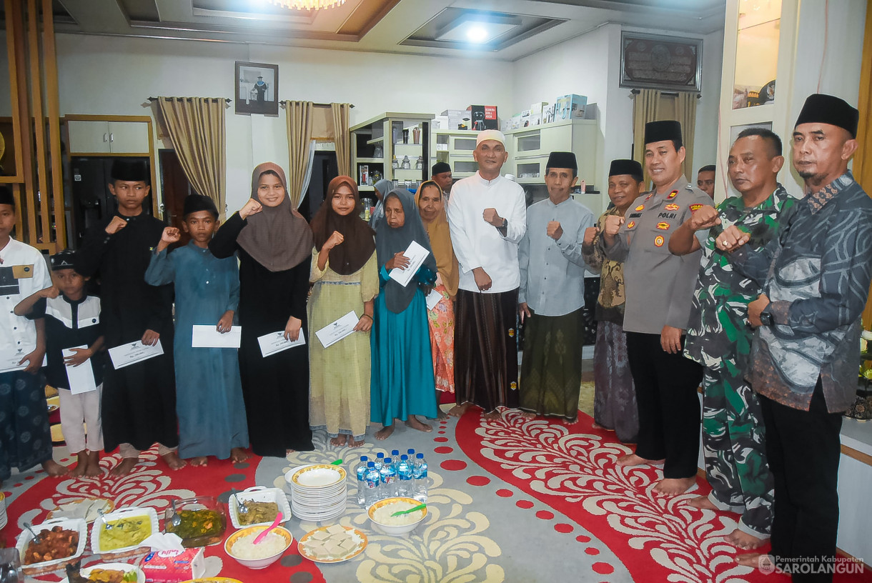 25 Maret 2025 -&nbsp;Buka Bersama Di Kediaman Anggota DPRD Dapil IV Bapak H. Tabroni, Dilanjutkan Safari Ramadhan di Masjid Al Muhajirin Desa Pekan Gedang Kecamatan Batang Asai