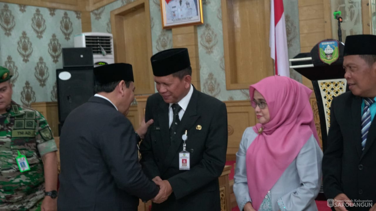 27 Juni 2024 -&nbsp;Pelantikan dan Pengambilan Sumpah Janji Jabatan Pejabat Pimpinan Tinggi Pratama, Administrator dan Pengawas di Lingkungan Pemerintah Kabupaten Sarolangun