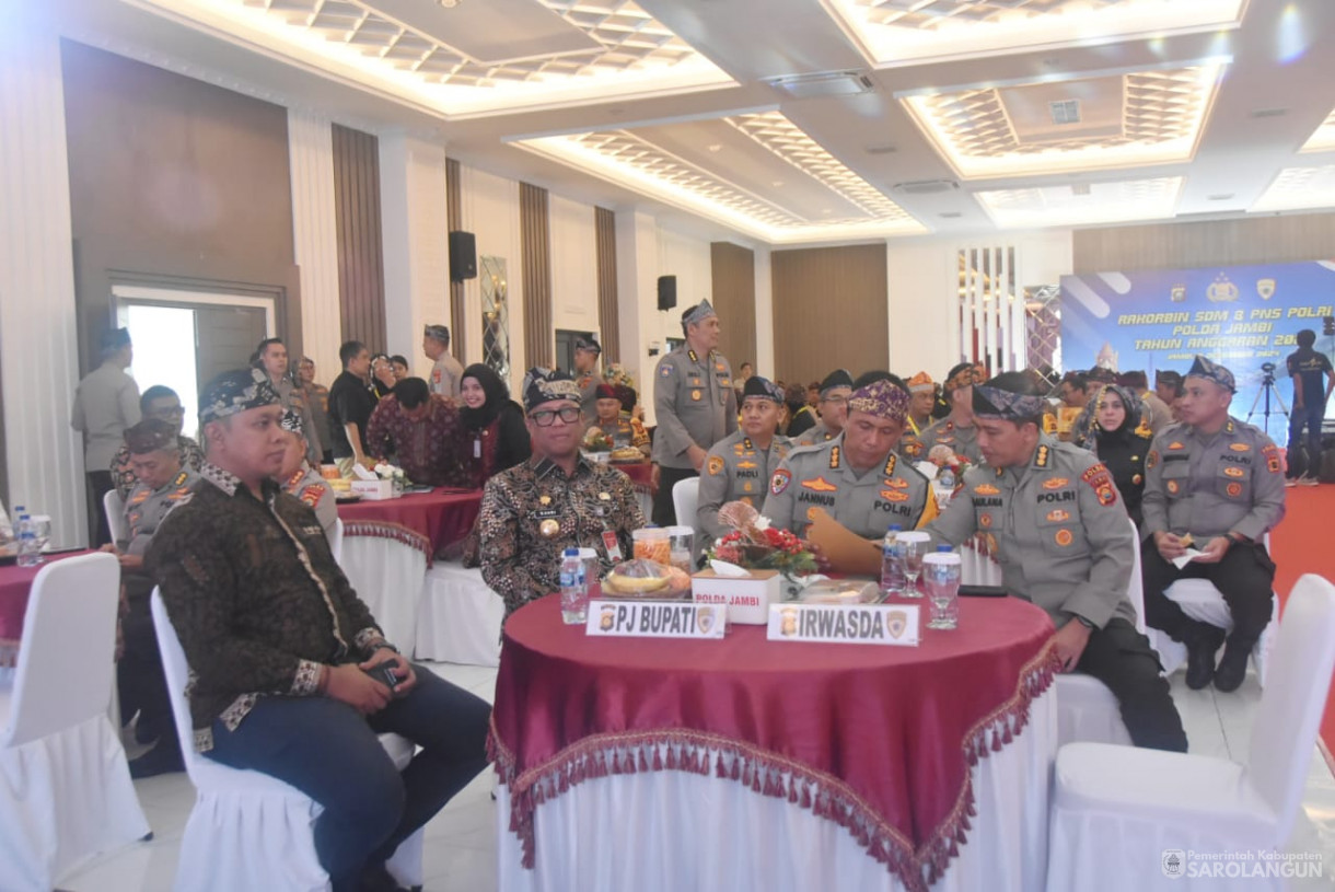 12 Desember 2024 - Rakorbin SDM dan PNS Polri Polda Jambi Tahun Anggaran 2024, Bertempat di Lantai III Siginjai Polda Jambi