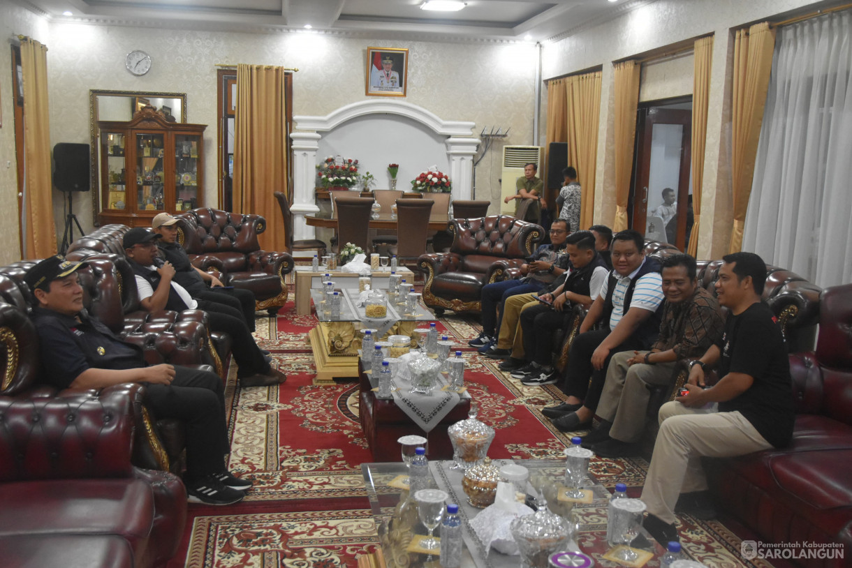 10 Juli 2024 - Makan Malam Bersama Komisioner KPU, Bawaslu, Forkopimda, Bertempat di Rumah Dinas Bupati Sarolangun