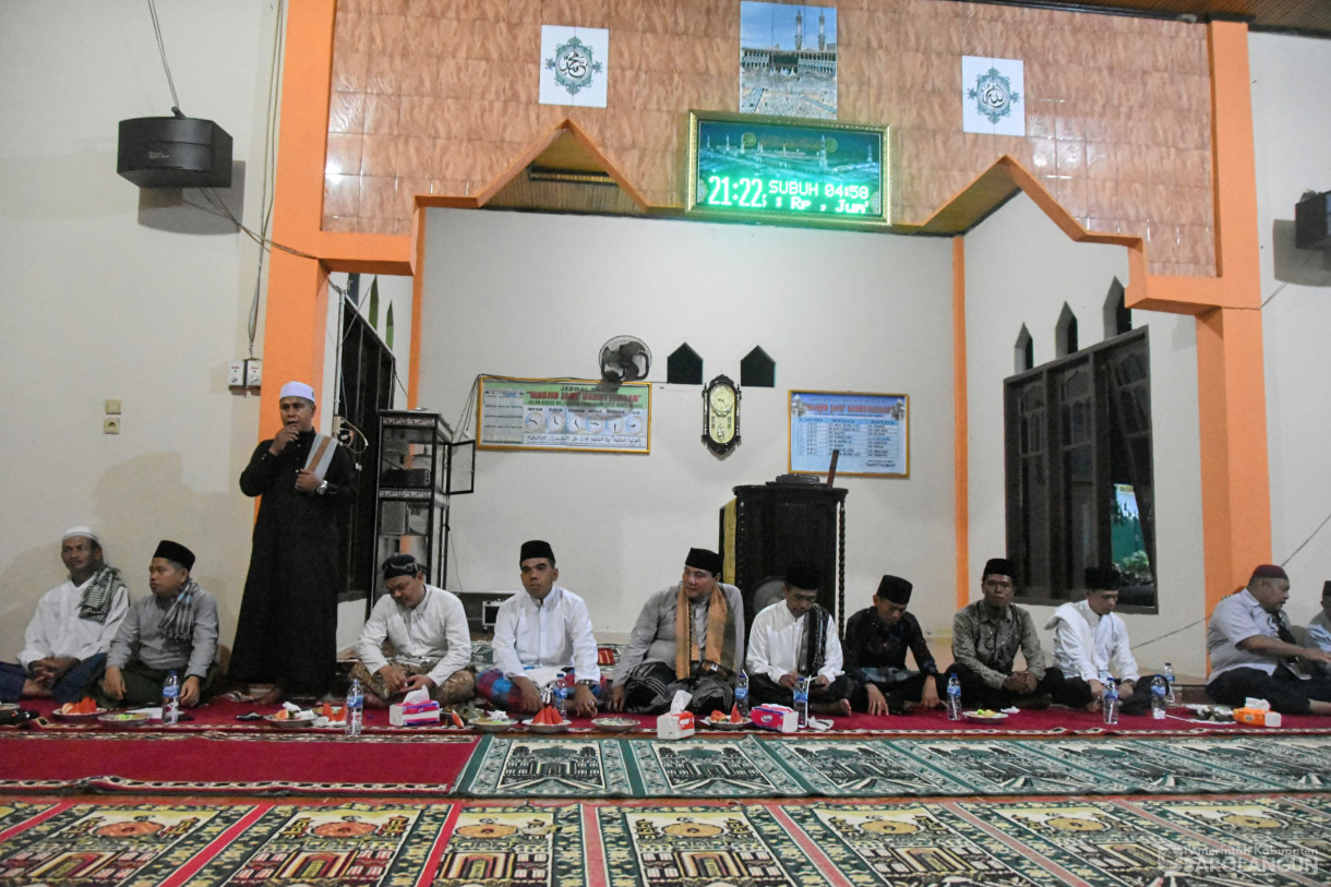 19 Maret 2024 - Buka Bersama Di Rumah Dinas Camat Singkut, Dilanjutkan Safari Ramadan Di Masjid Daruttaubah Desa Bukit Murau Kecamatan Singkut