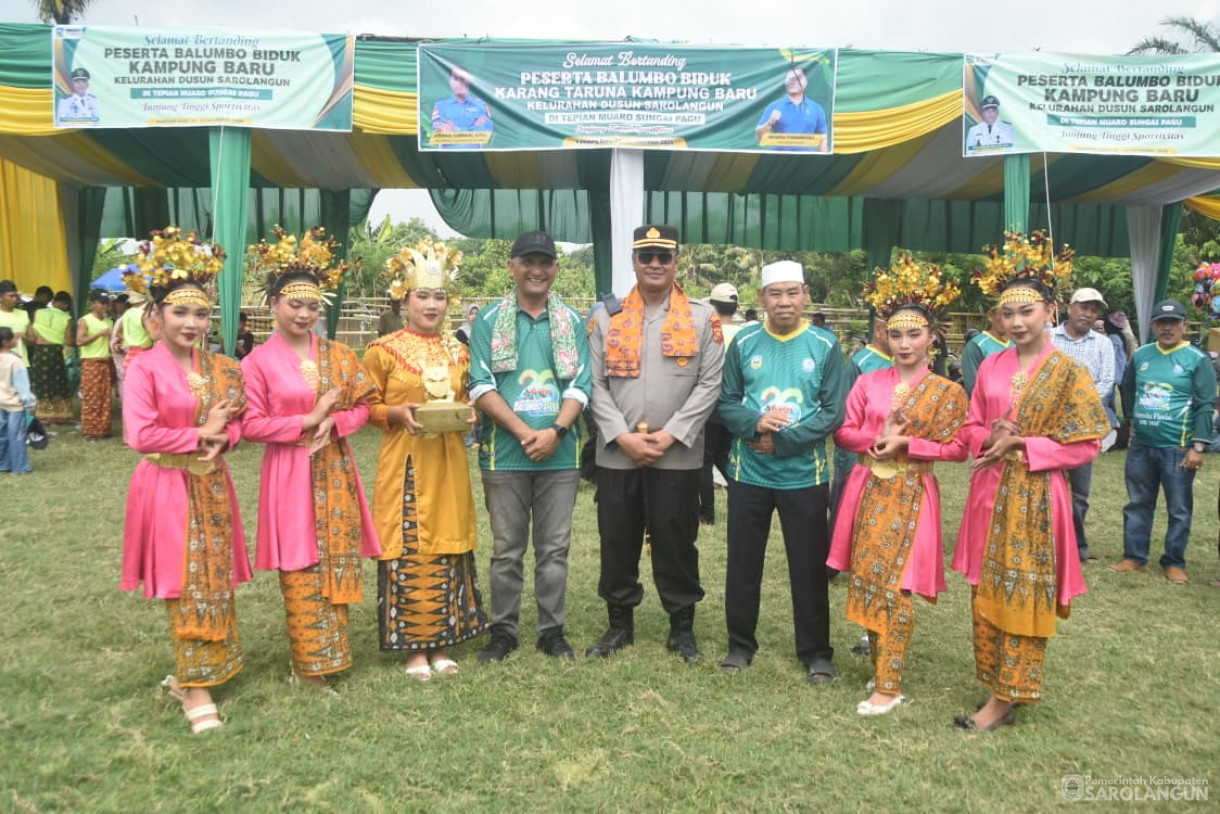 2 November 2025&nbsp; Balumbo Biduk Dalam Rangka HUT Sarolangun di Kampung Baru Kelurahan Dusun Sarolangun