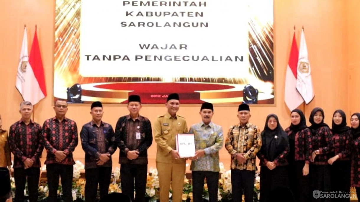 26 Mei 2025 - Bupati Sarolangun Menghadiri Acara Penyampaian&nbsp; Laporan Hasil Pemeriksaan atas Laporan Keuangan Pemerintah Daerah Tahun Anggaran 2024 Di Wilayah Provinsi Jambi