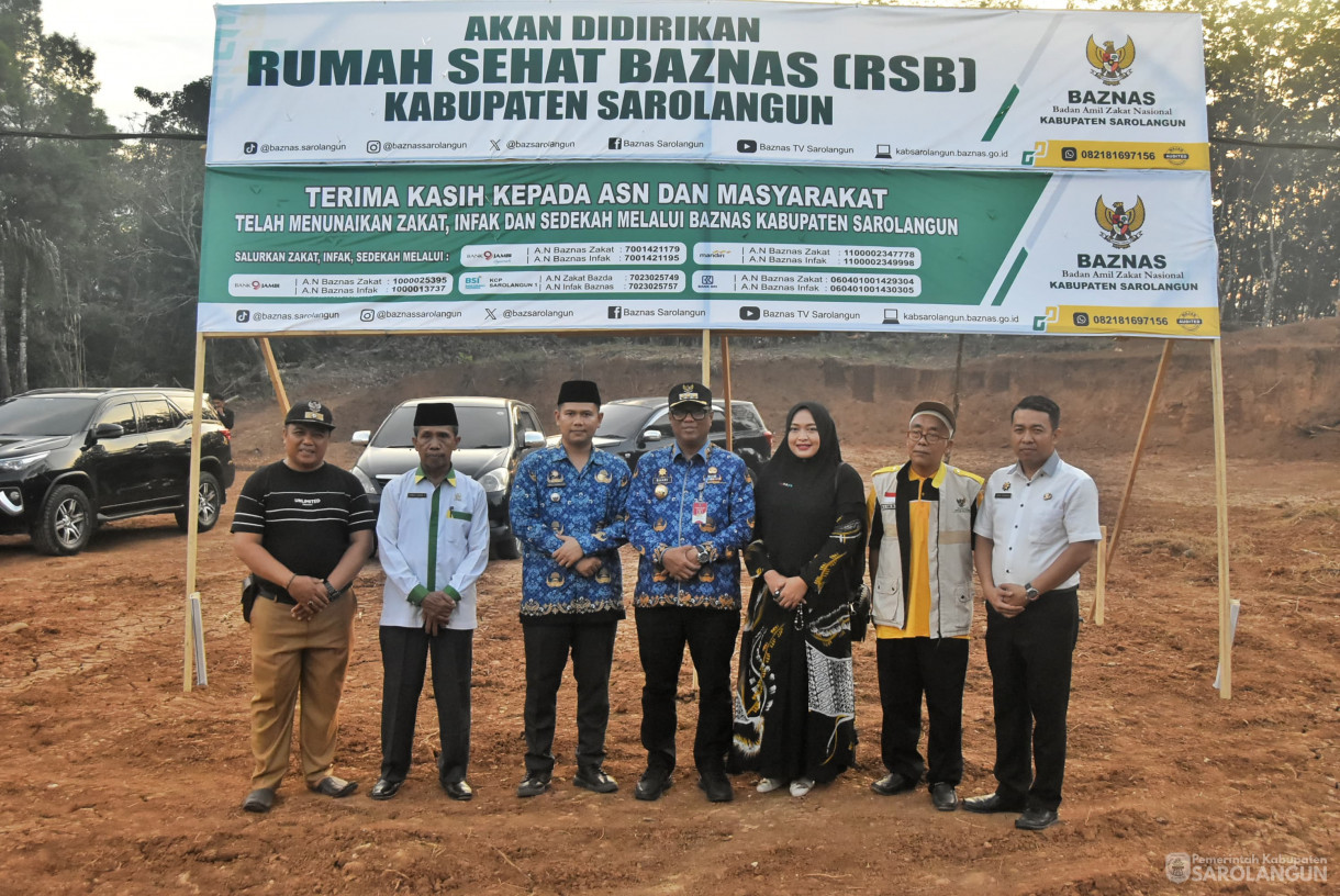 28 Oktober 2024 -&nbsp;Meninjau Pembangunan Rumah Sehat Baznas Kabupaten Sarolangun, Bertempat di Desa Tanjung Kecamatan Bathin VIII